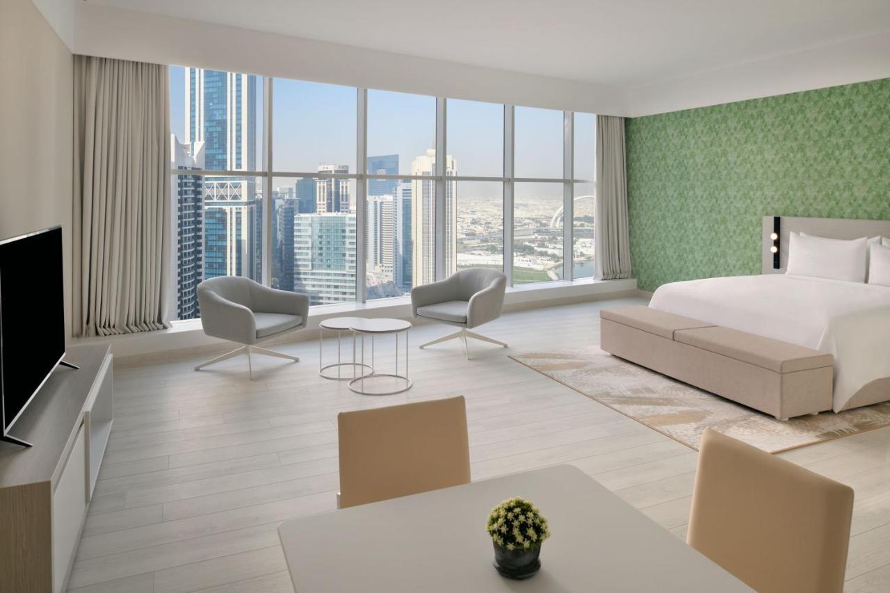 فندق Element By Westin West Bay الدوحة المظهر الخارجي الصورة A suite at the hotel