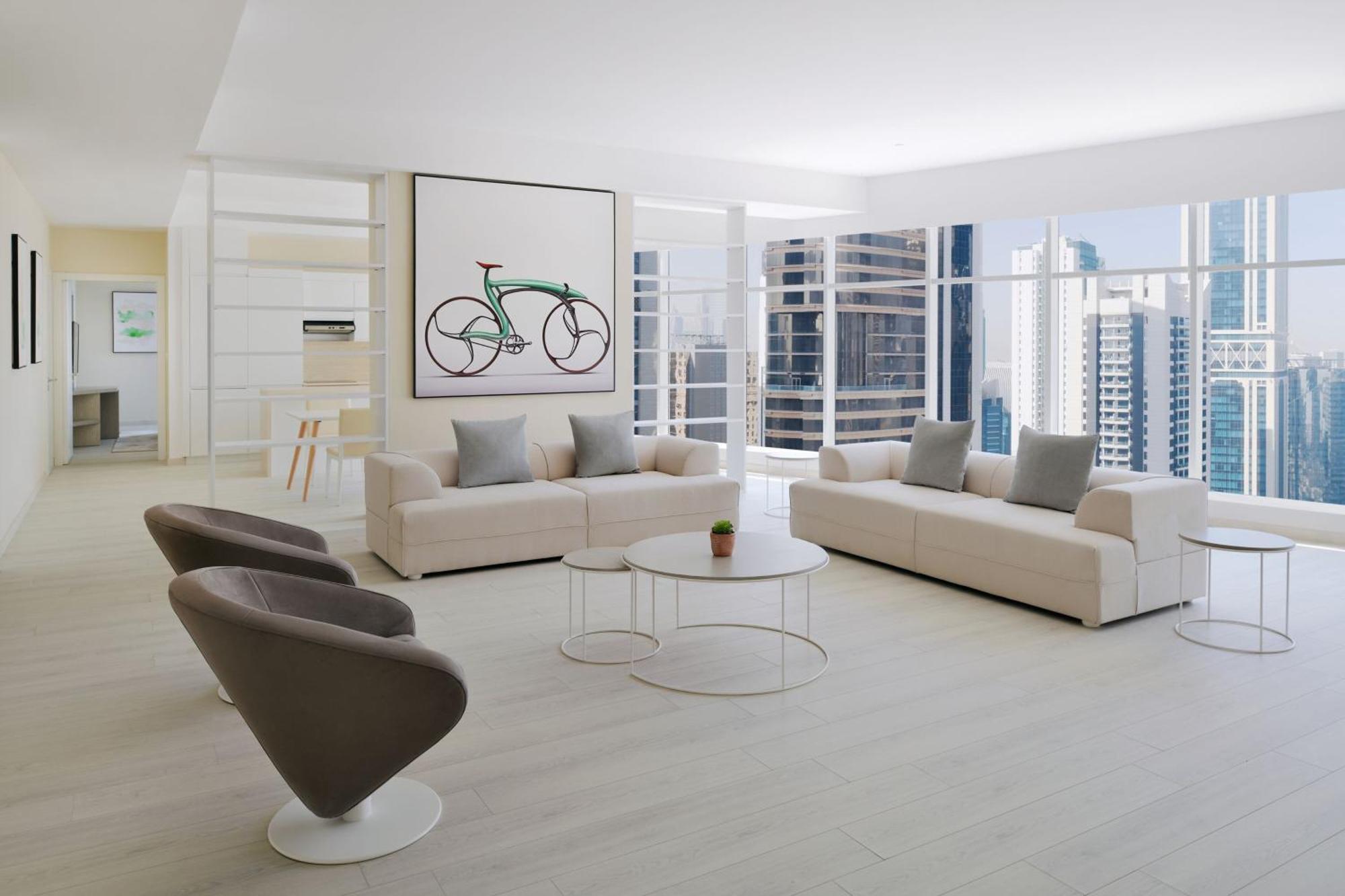 فندق Element By Westin West Bay الدوحة المظهر الخارجي الصورة The interior of a typical condominium